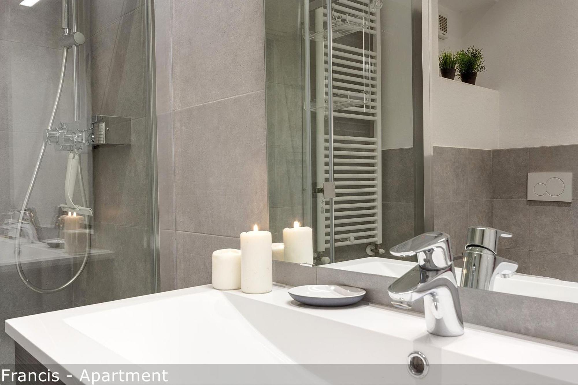 Jake & Francis Apartments By Mamo Florence Luaran gambar