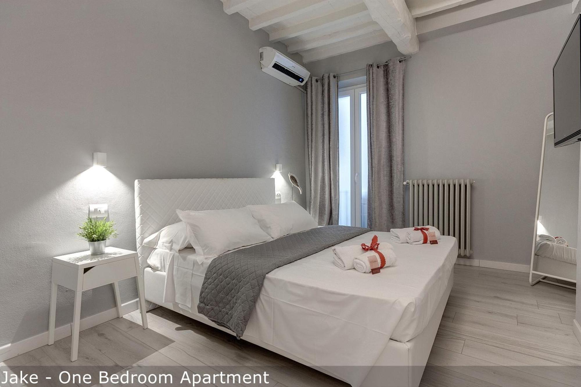 Jake & Francis Apartments By Mamo Florence Luaran gambar