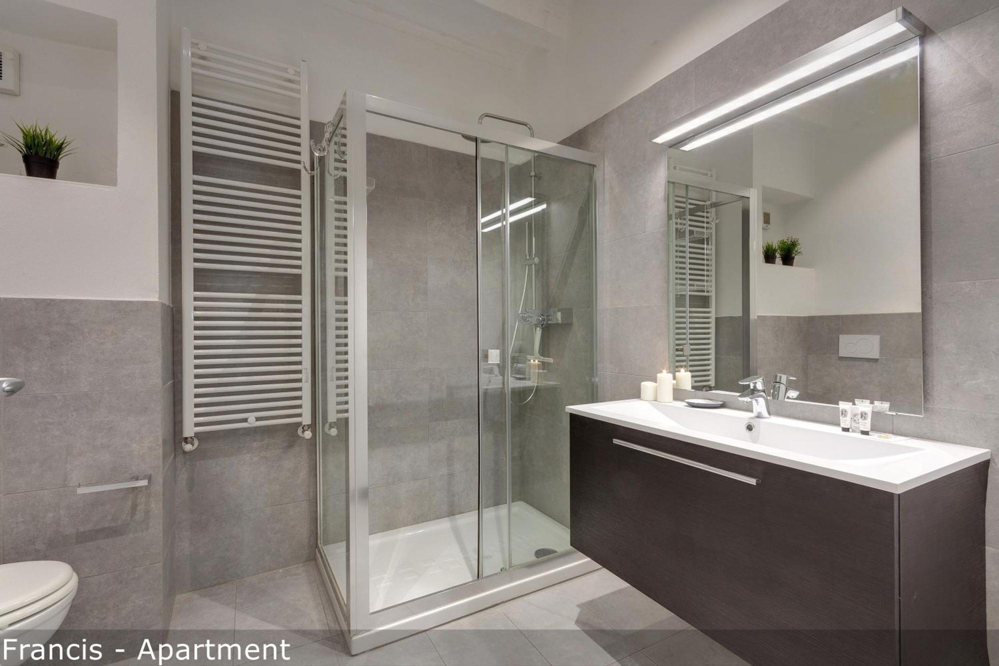 Jake & Francis Apartments By Mamo Florence Luaran gambar
