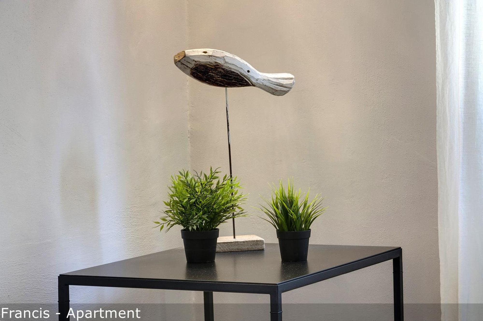 Jake & Francis Apartments By Mamo Florence Luaran gambar