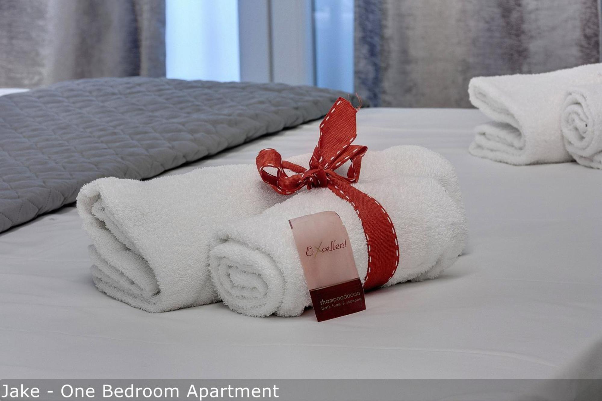 Jake & Francis Apartments By Mamo Florence Luaran gambar